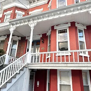 Classical Isbills Row House Close To Nyc Apartment Bayonne