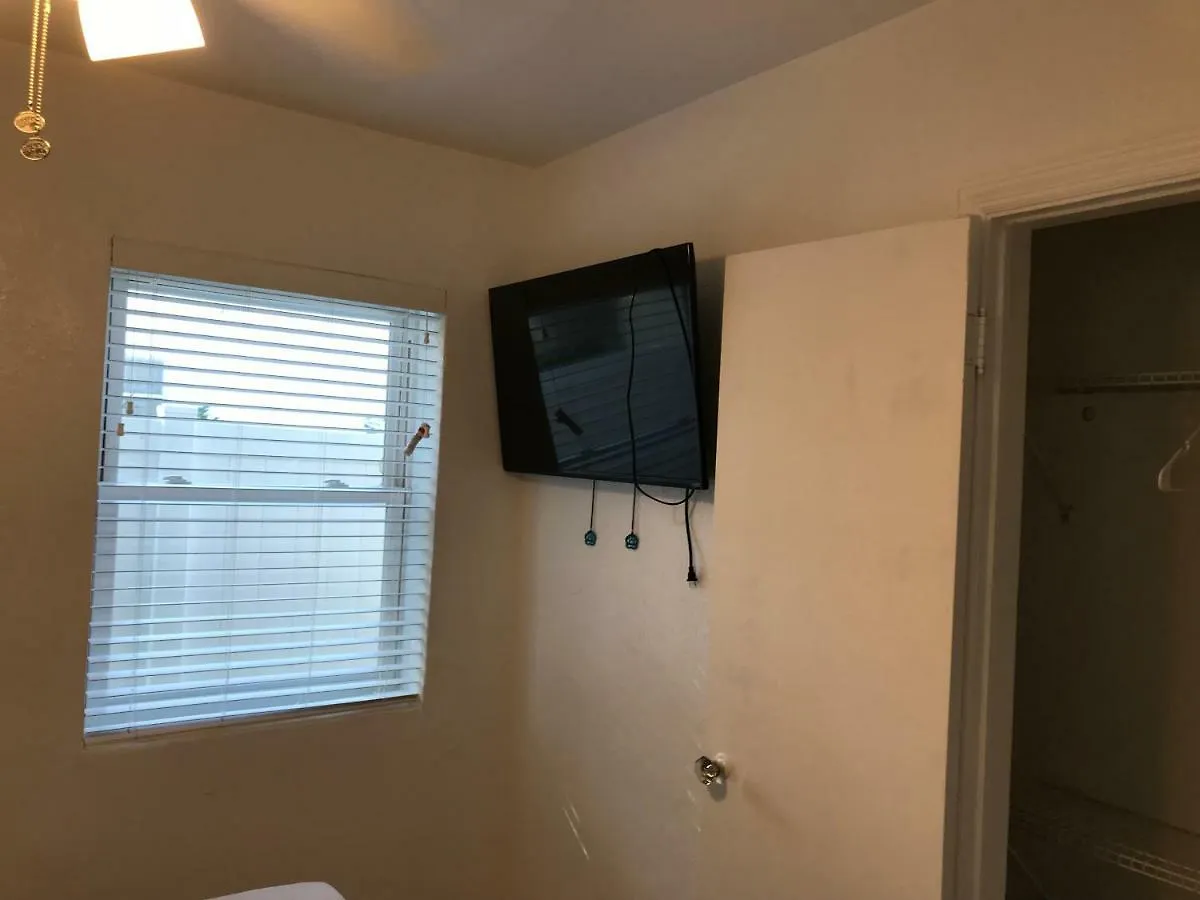 Pine Street Villa Clearwater Holiday home