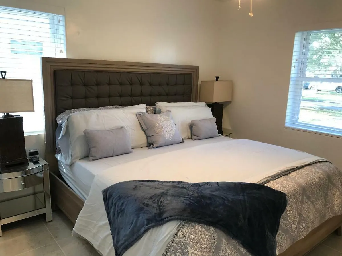 Pine Street Villa Clearwater 0*,