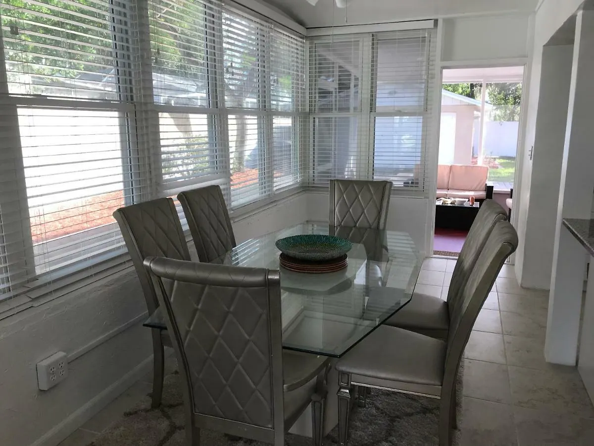 Pine Street Villa Clearwater Holiday home