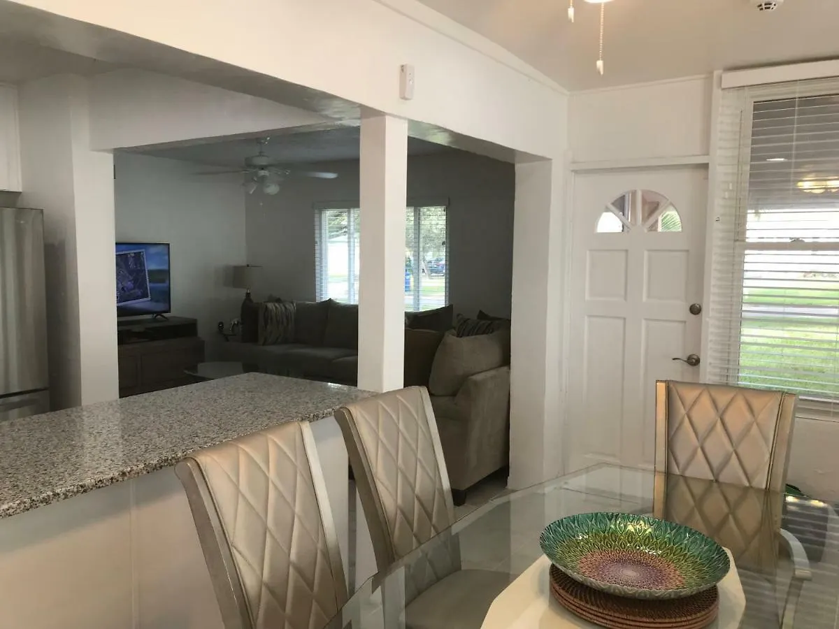 Pine Street Villa Clearwater Holiday home